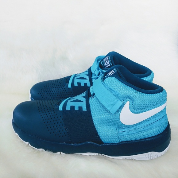 nike team hustle d8 blue